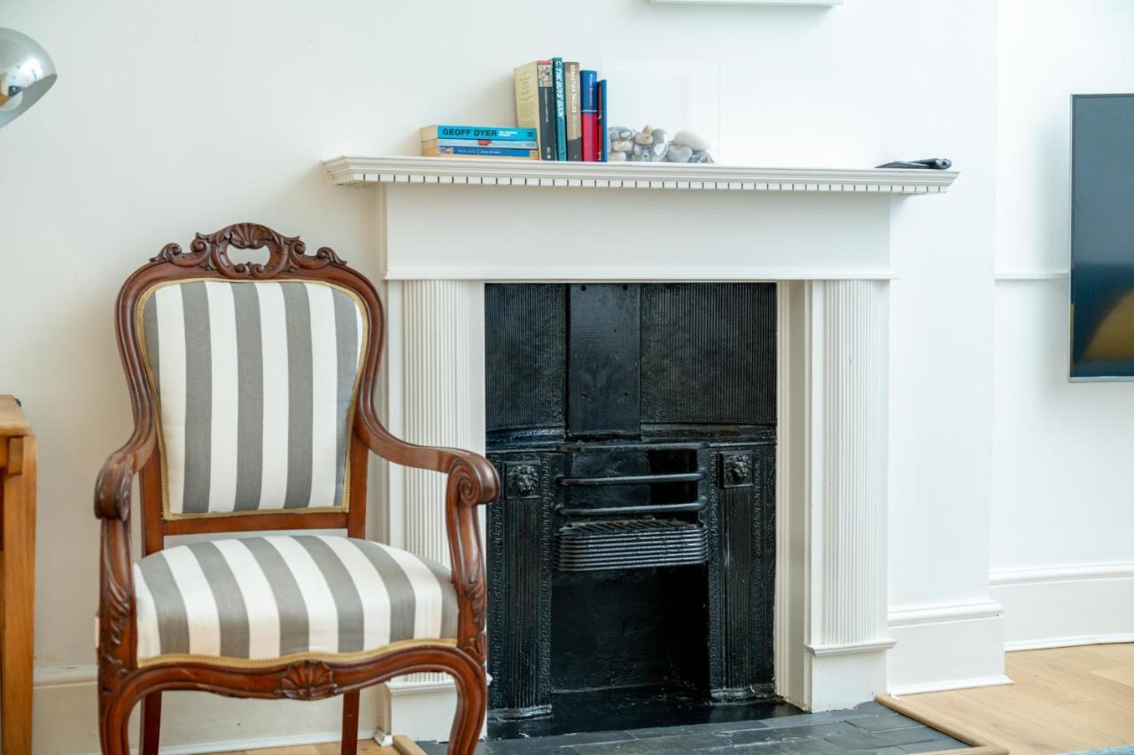 Sleek Flat With Communal Courtyard Londres Extérieur photo